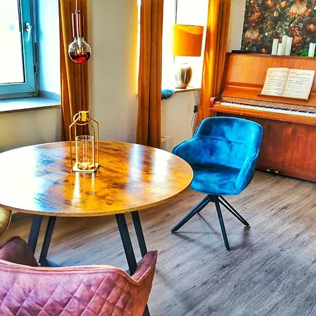 69 Bei Greta Apartment *