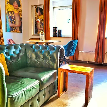 69 Bei Greta Apartment